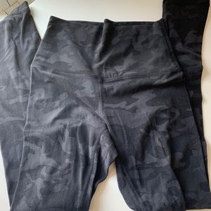 Lululemon Camo Multi Grey Align 28”